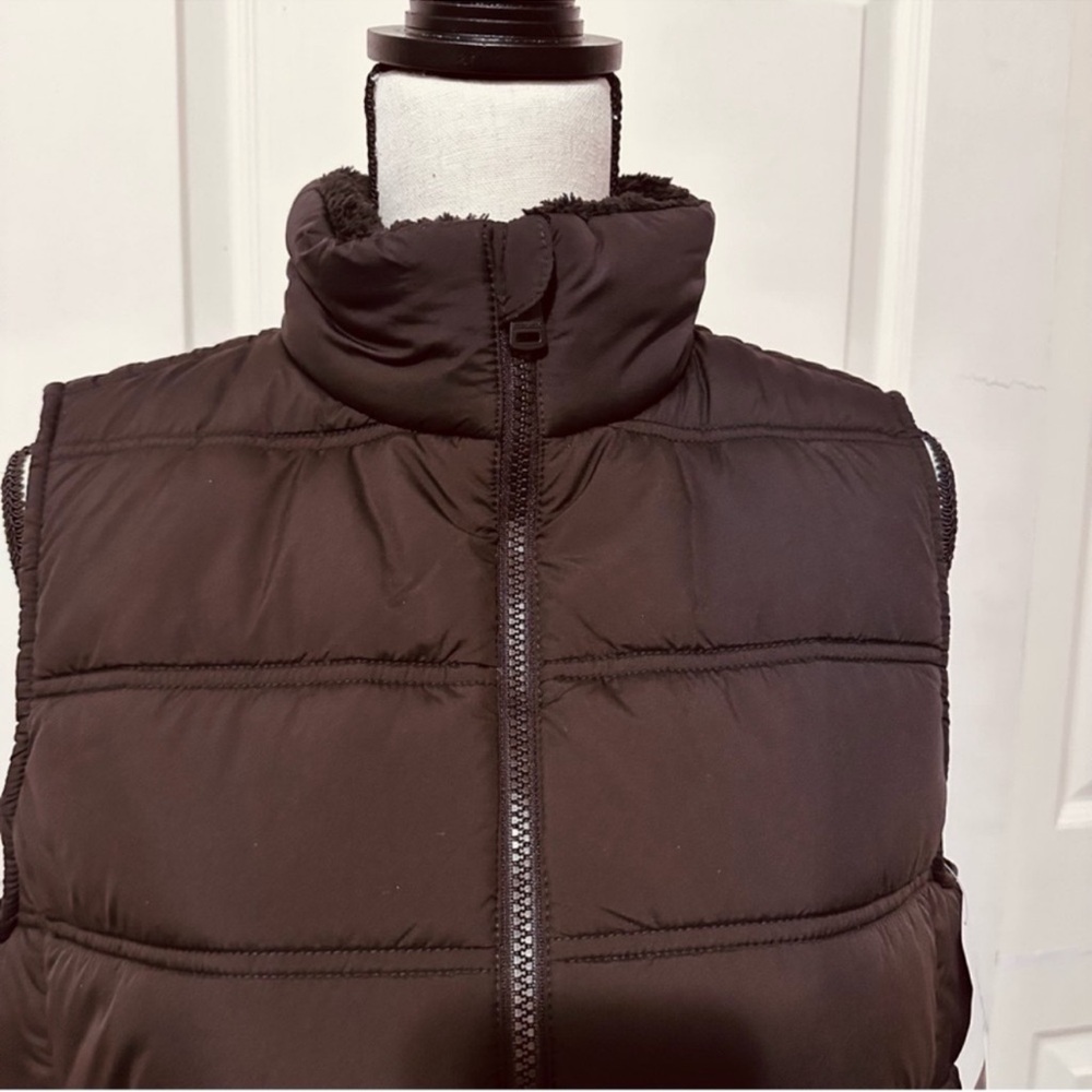 Bernardo | Vest | Bernardo Women's Roundabout High Low Quilted Puffer Ve… - Picture 7 of 13
